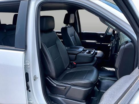 Used 2023 Chevrolet Silverado 2500 W/T w/ WT Convenience Package AWD/4WD image 9