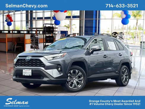 Used 2022 Toyota RAV4 XLE Premium AWD/4WD image 1