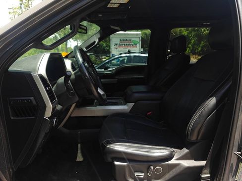 Used 2018 Ford F150 Lariat w/ Equipment Group 502A Luxury AWD/4WD image 11