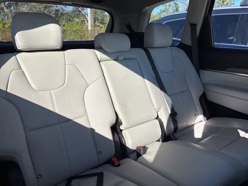Used 2020 Kia Telluride EX w/ Towing Package image 10