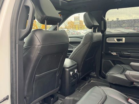 Used 2022 Ford Explorer ST w/ Equipment Group 401A image 17