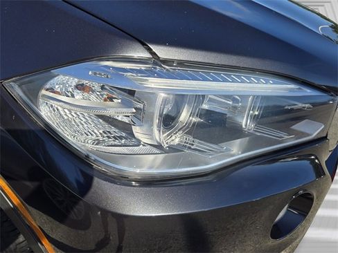 Used 2015 BMW X5 xDrive35i w/ Driver Assistance Package image 4