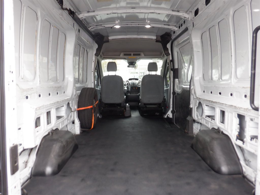 Used 2019 Ford Transit 250 148 Medium Roof RWD image 6