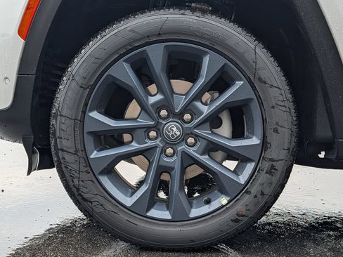New 2026 Jeep Grand Cherokee Limited AWD/4WD image 4
