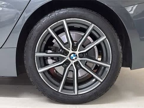 Used 2021 BMW 330i xDrive Sedan w/ Driving Assistance Package image 37