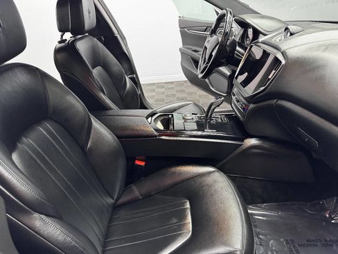 Used 2021 Maserati Ghibli S image 53