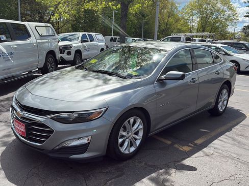 Used 2024 Chevrolet Malibu LT FWD image 2