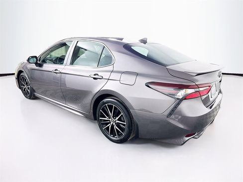 Certified 2023 Toyota Camry SE image 4