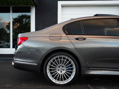 Used 2018 BMW ALPINA B7 xDrive w/ Luxury Rear Seating Package AWD/4WD image 8
