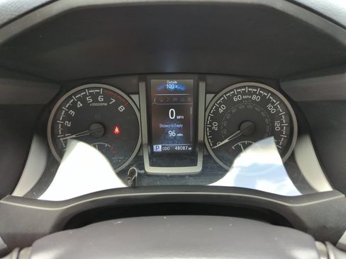 Used 2022 Toyota Tacoma TRD Pro AWD/4WD image 38