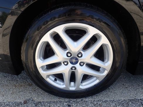 Used 2016 Ford Fusion SE FWD image 30