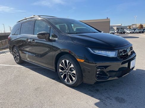 New 2026 Honda Odyssey Elite image 2