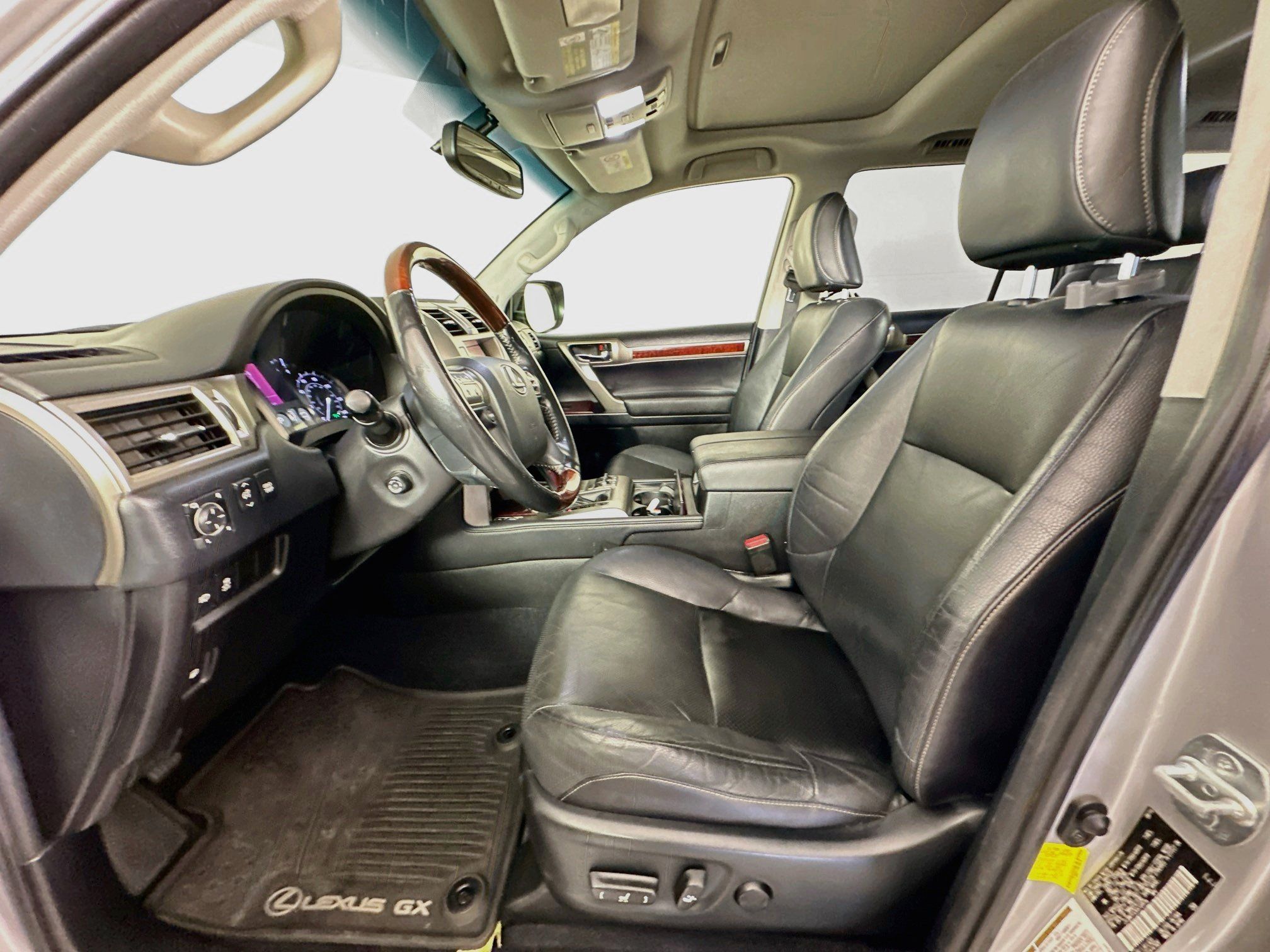 Used 2017 Lexus GX 460 Premium AWD/4WD image 13