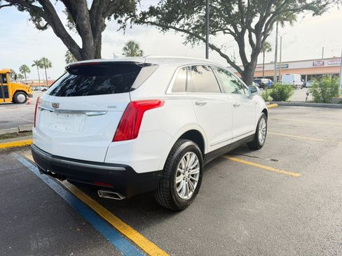 Used 2018 Cadillac XT5 Luxury w/ Driver Awareness Package AWD/4WD image 10