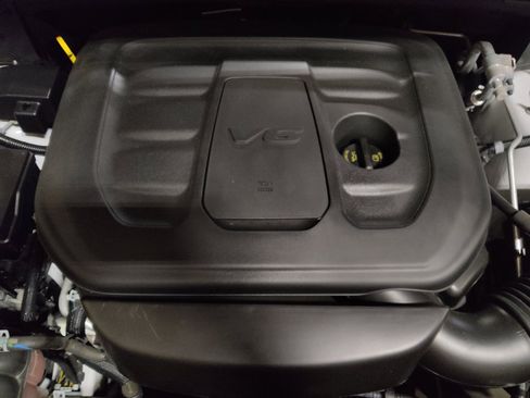 Used 2021 Jeep Grand Cherokee Laredo X RWD image 30