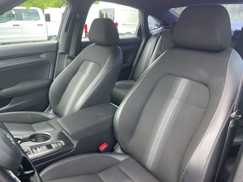 Used 2022 Honda Civic Sport image 11