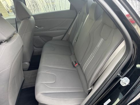 Used 2023 Hyundai Elantra SEL image 23