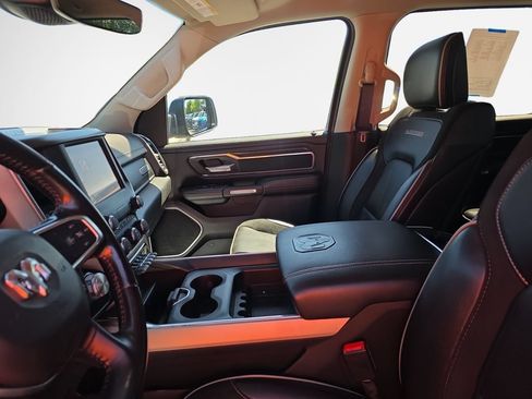 Used 2022 RAM 1500 Laramie AWD/4WD image 12