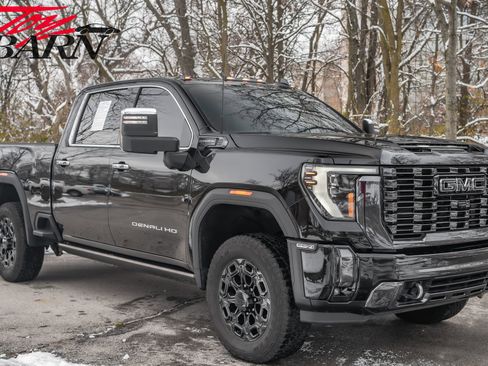 Used 2024 GMC Sierra 2500 Denali Ultimate image 5