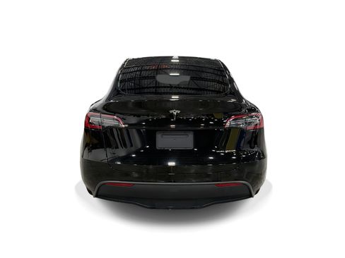 Certified 2022 Tesla Model Y Long Range AWD/4WD image 5