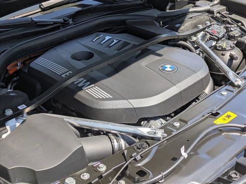 New 2026 BMW 750e xDrive w/ Executive Package AWD/4WD image 18