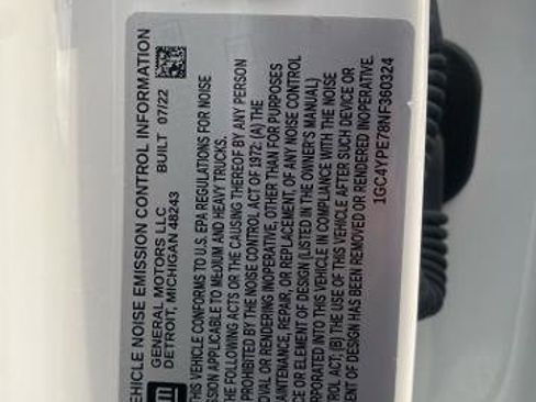 Used 2022 Chevrolet Silverado 2500 LTZ w/ LTZ Convenience Package image 17