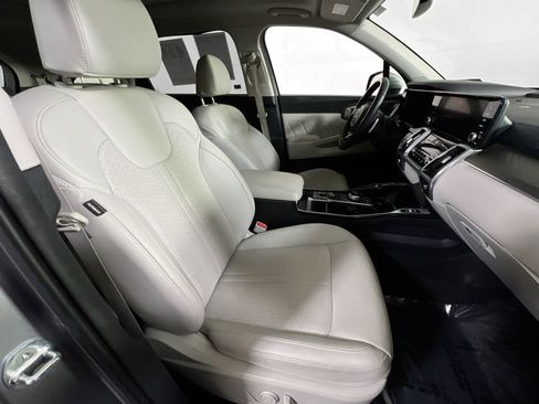 Used 2022 Kia Sorento SX Prestige w/ Panoramic Sunroof Package image 30