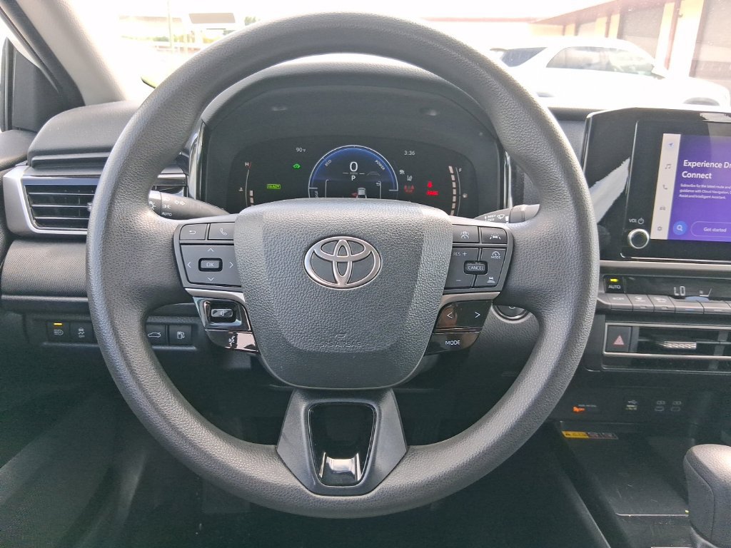 Used 2025 Toyota Camry LE FWD image 22