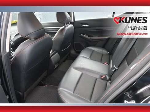 Used 2024 Nissan Altima 2.5 SR FWD image 15