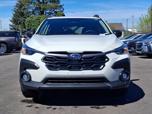 Used 2025 Subaru Crosstrek 2.0i Premium image 8