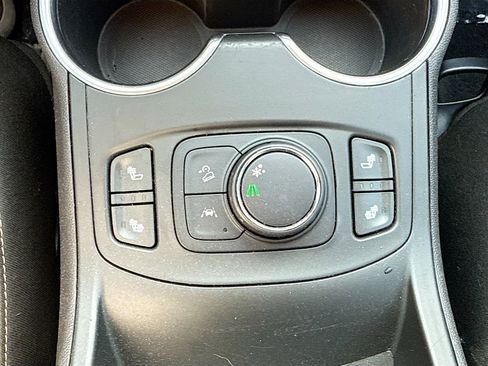 Used 2020 GMC Terrain SLE w/ Driver Convenience Package FWD image 27