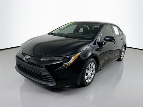 Used 2023 Toyota Corolla LE FWD image 10