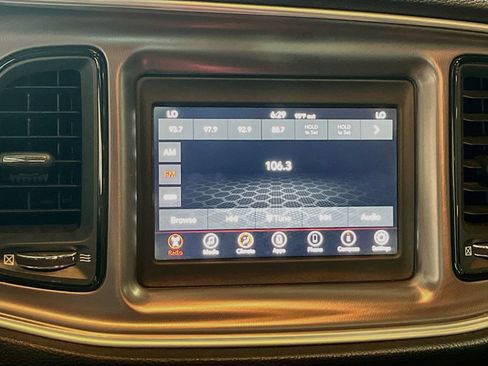 Used 2020 Dodge Challenger R/T w/ Driver Convenience Group RWD image 15