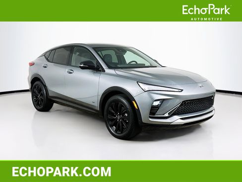 Used 2025 Buick Envista Sport Touring image 1