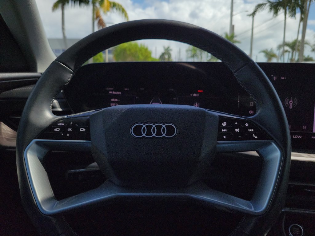 Used 2025 Audi Q5 Premium Plus w/ Premium Plus AWD/4WD image 8