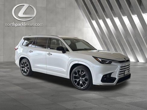 Certified 2026 Lexus TX 500h AWD w/ Technology Package image 5