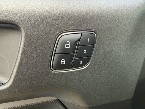 Used 2025 Ford Bronco Sport Badlands image 19