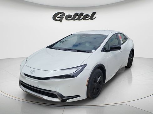 New 2026 Toyota Prius Plug-In Hybrid image 1