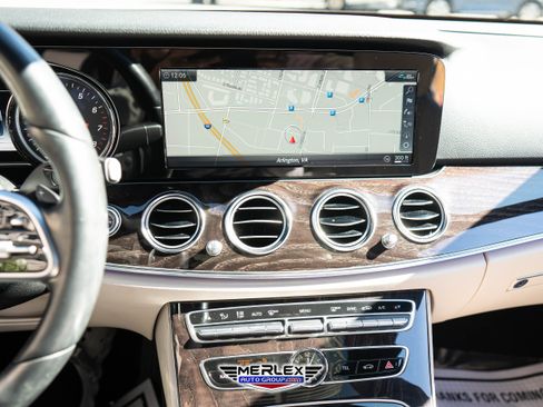 Used 2019 Mercedes-Benz E 300 w/ Premium 1 Package image 31