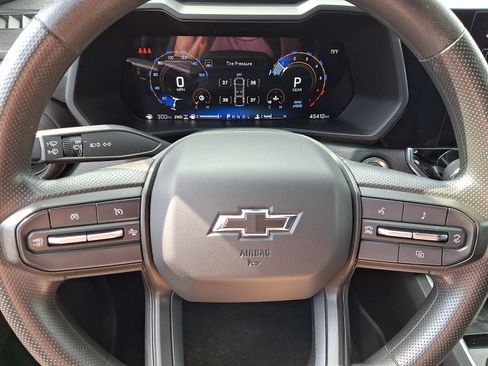 Certified 2024 Chevrolet Colorado Trail Boss w/ Advanced Trailering Package AWD/4WD image 20