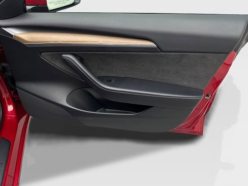 Used 2023 Tesla Model 3 Standard Range image 47