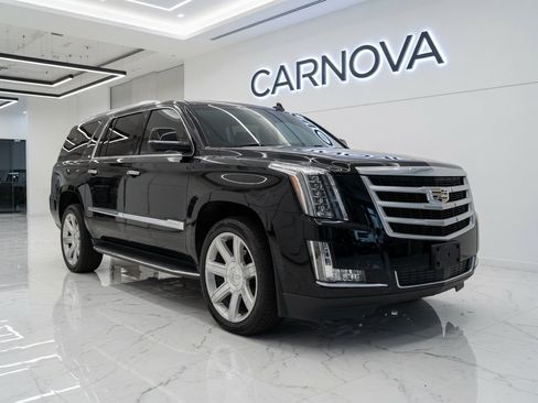 Used 2020 Cadillac Escalade ESV Premium Luxury AWD/4WD image 1