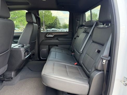 Used 2024 Chevrolet Silverado 2500 High Country w/ High Country Premium Package AWD/4WD image 29