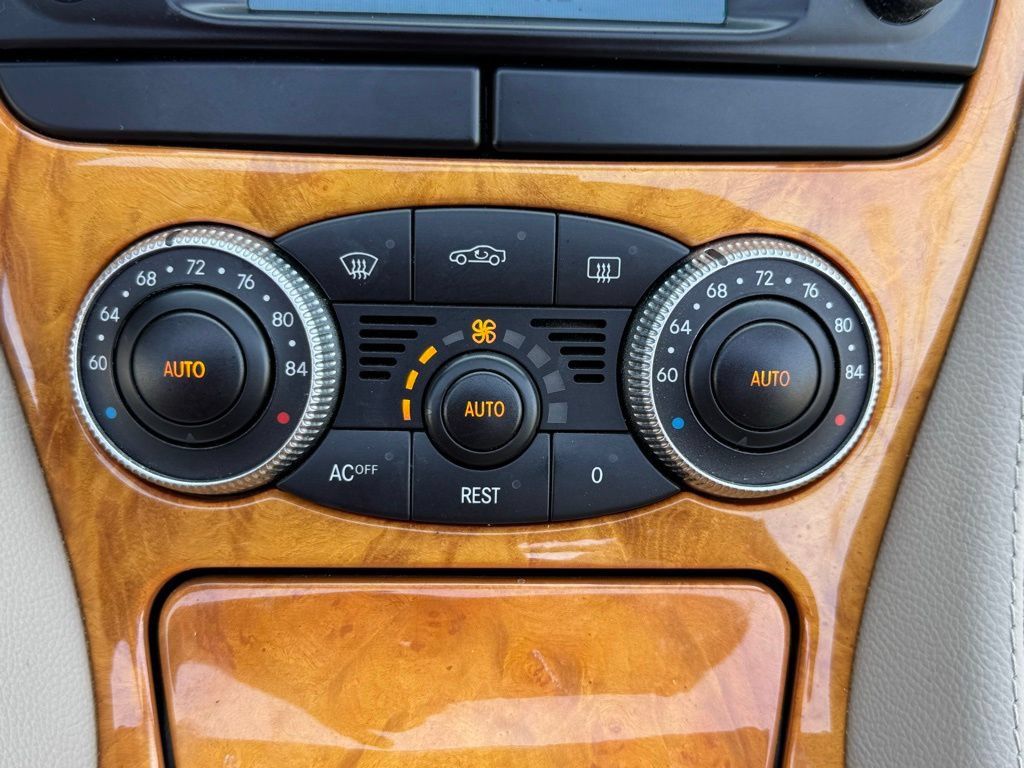 Used 2003 Mercedes-Benz SL 500 image 35