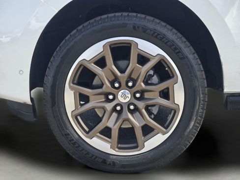 Used 2025 Ford Expedition King Ranch AWD/4WD image 11
