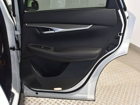 Certified 2025 INFINITI QX50 Luxe image 29