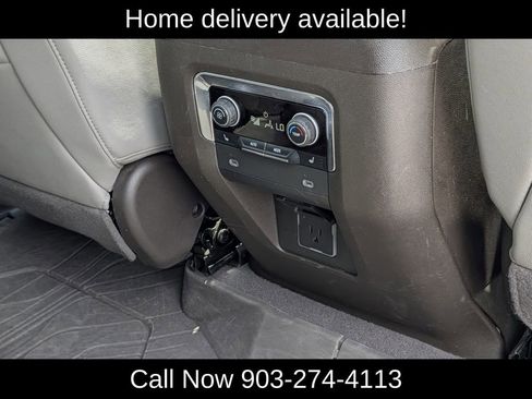 Used 2023 Chevrolet Suburban Z71 w/ Luxury Package AWD/4WD image 34