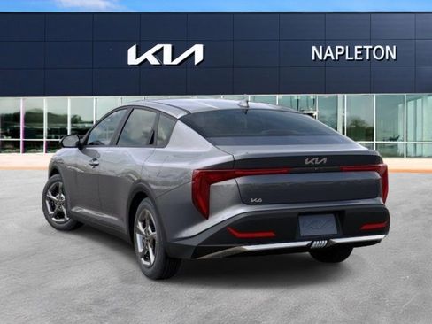 New 2026 Kia K4 LXS image 4