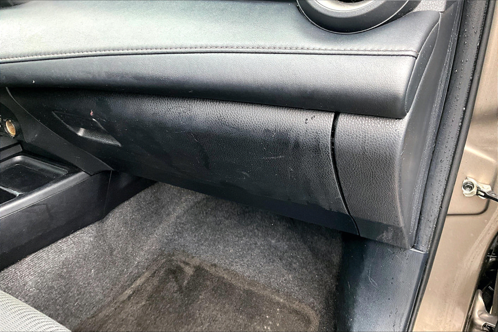 Used 2015 Toyota RAV4 XLE FWD image 26