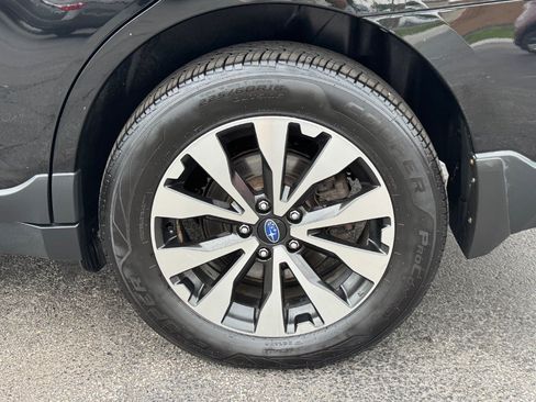 Used 2017 Subaru Outback 3.6R Limited AWD/4WD image 8